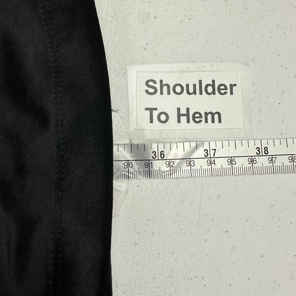 Tonga‎ - Picture 6 of 7